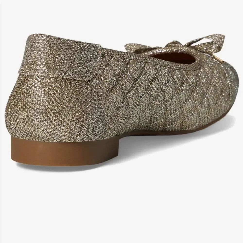 BRAND NEW WHITE MOUNTAIN BONNIE WOMEN'S QUILTED BOWNOT FLAT